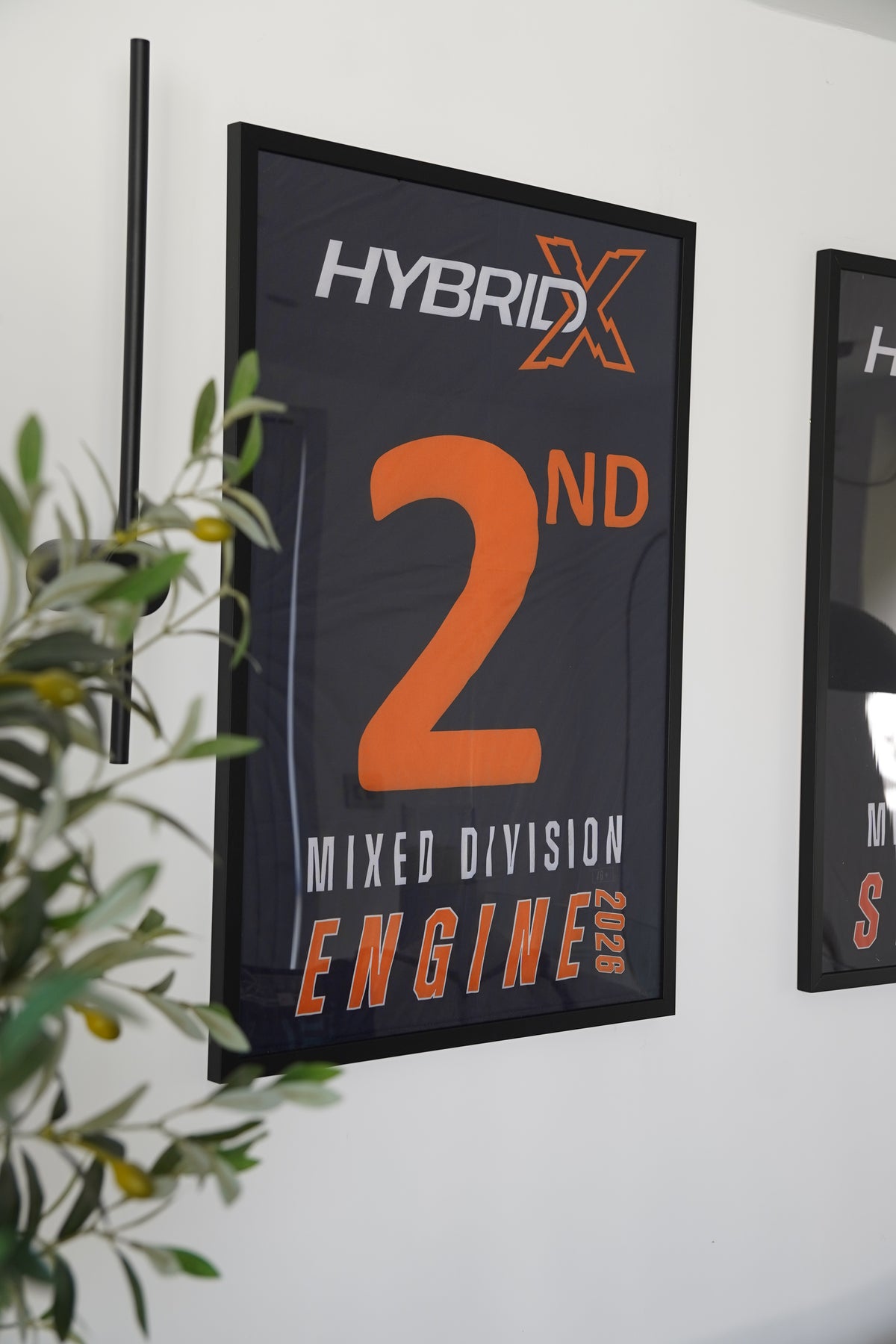 HYBRID X Podium Flag